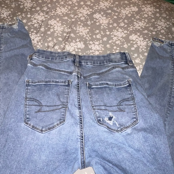 American Eagle Ripped Jeans - Picture 3 of 8